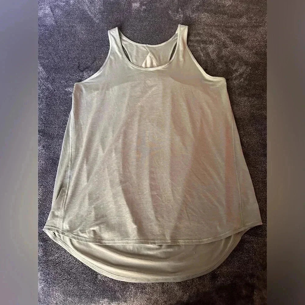 Lululemon Essential Tank